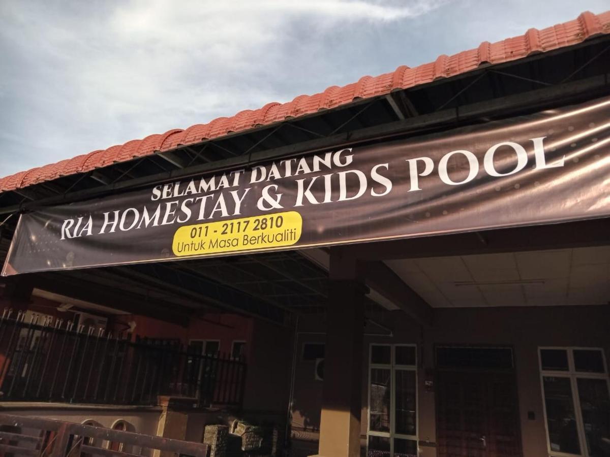 Pangsapuri Ria & Kids Pool *